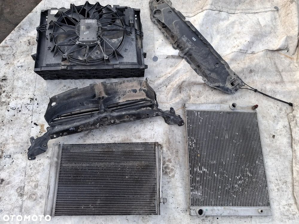 BMW 5 E60 E61 E63 E64-- 4,4 V8 Pas przedni wzmocnienie czołowe zderzaka 51647033741  11267310  Wentylator silnika chłodnicy moduł sterownik TEMIC 6732690186102  75789022 Chłodnica wody BEHR 1711750797207 Chłodnica klimatyzacji kierownica powietrza - 1