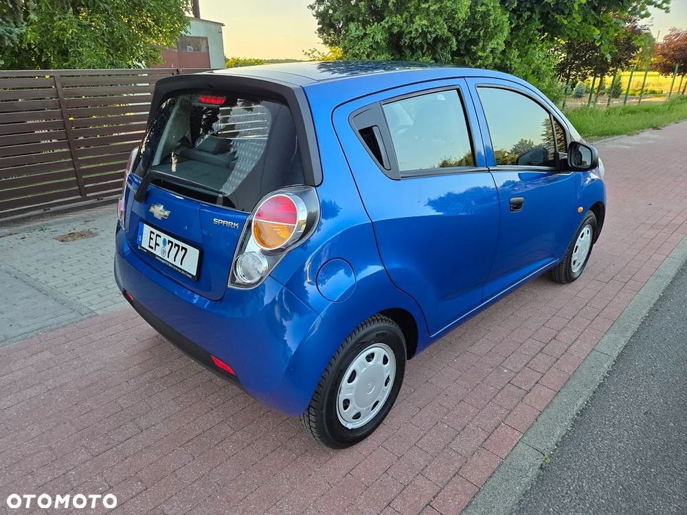 Chevrolet Spark 1.0 Base - 5
