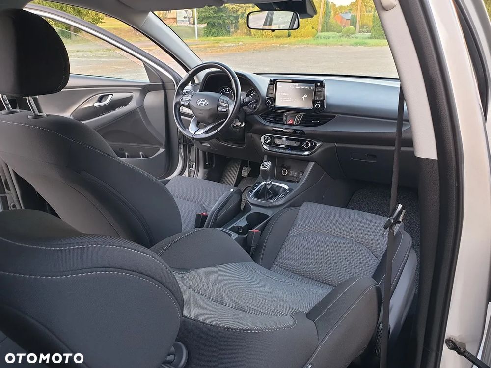 Hyundai i30 - 21