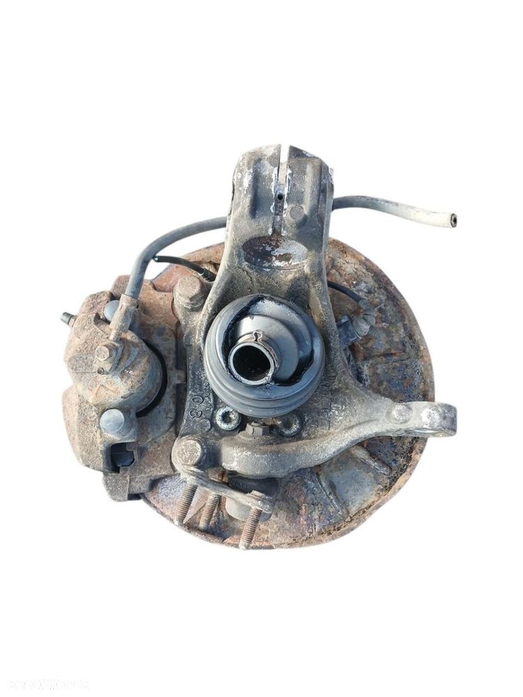 PIASTA ZWROTNICA ZACISK PRAWY VW PASSAT B6 PIASTA ZWROTNICA PRAWY PASSAT B6 - 2