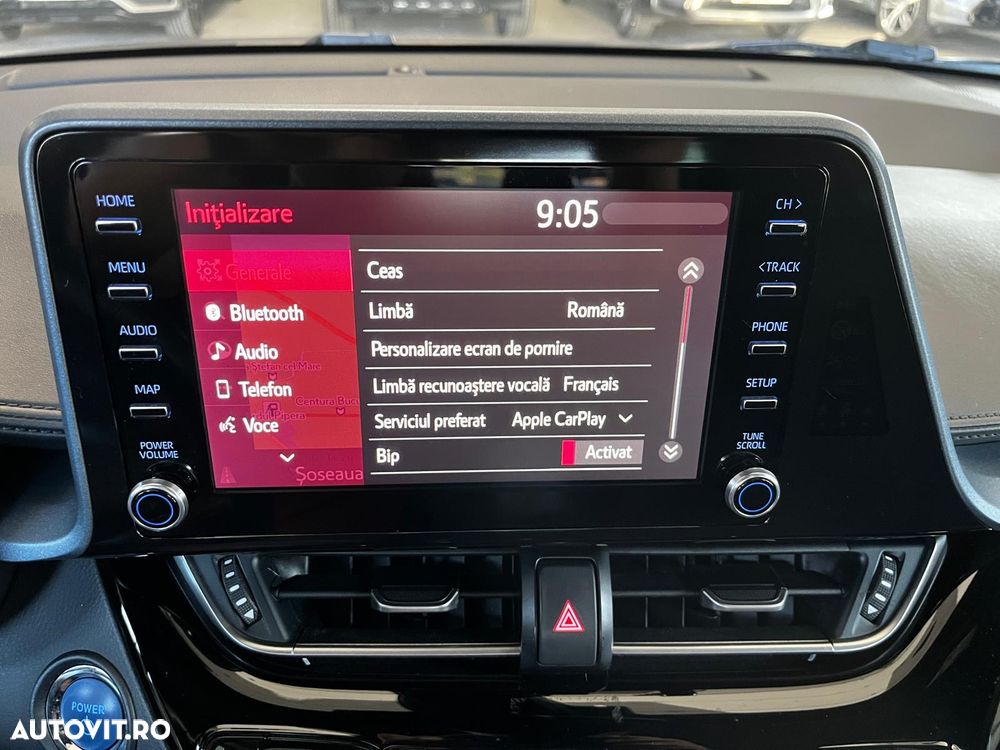 Toyota C-HR 2.0 Hybrid Team Deutschland - 11