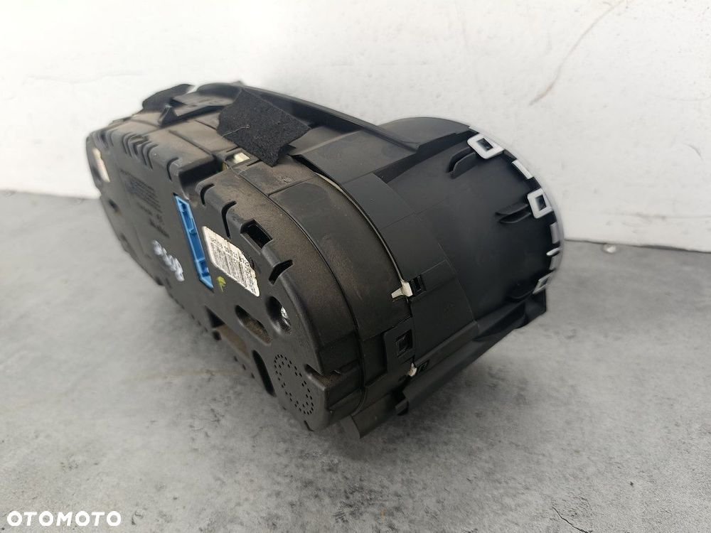 LICZNIK VW GOLF VI 5K0920872A 1.6 TDI - 4
