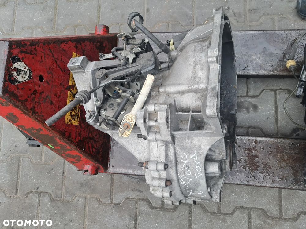 Volvo C30 lift skrzynia biegów 1.6 9N5R7002WB S40 V50 - 4
