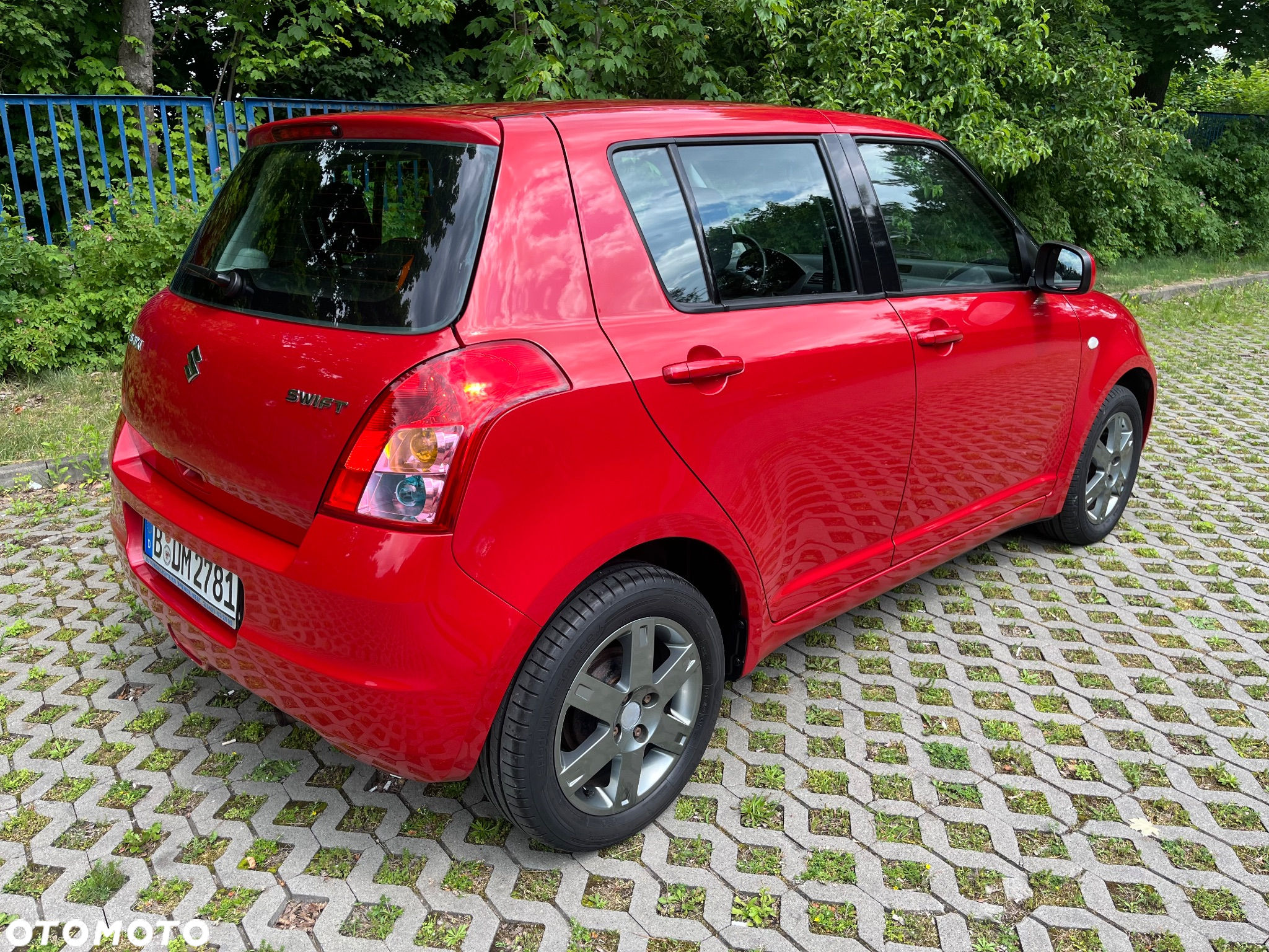 Suzuki Swift - 8