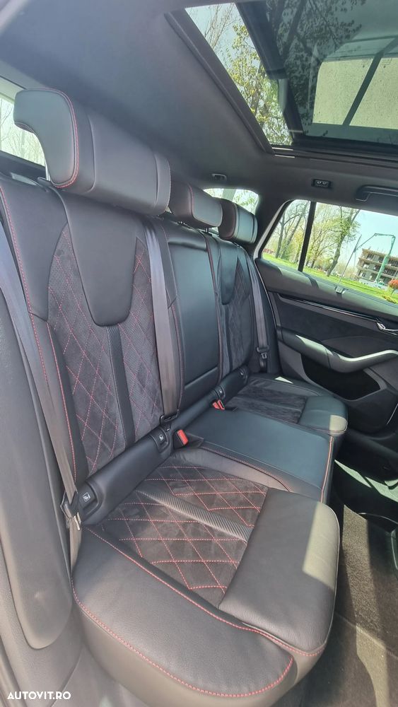 Skoda Octavia 2.0 TDI DSG RS Plus - 13