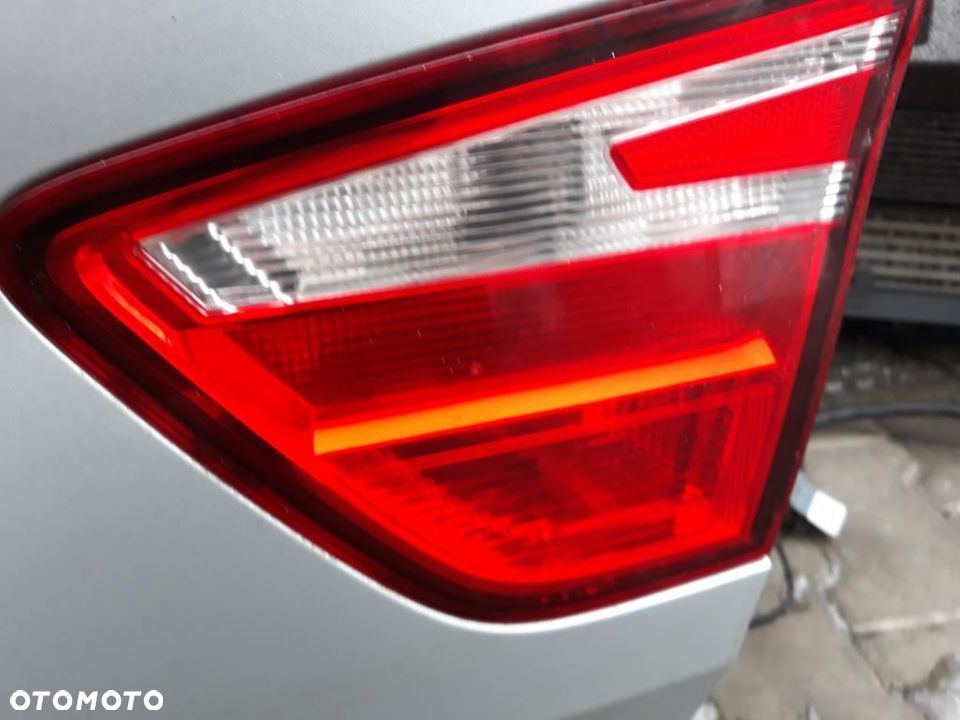 LAMPA TYLNA TYŁ PRAWA PRAWY SEAT TOLEDO 4 KG3 W KLAPĘ