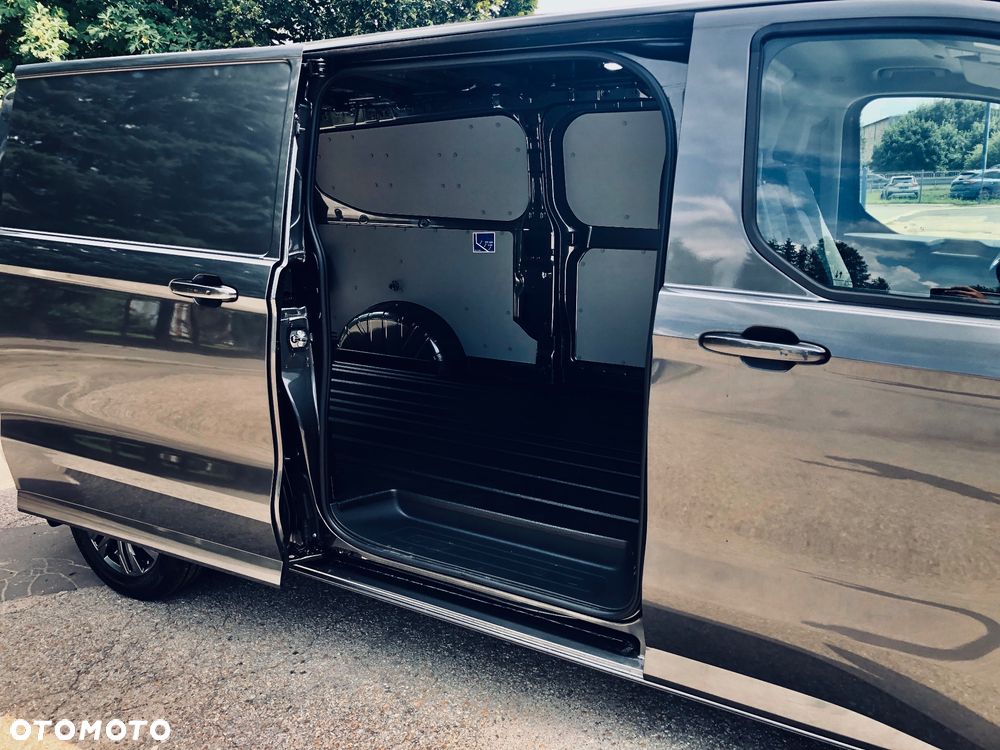 Ford Transit Custom Van Limited 2.0 170 KM L2 320  AWD - 8