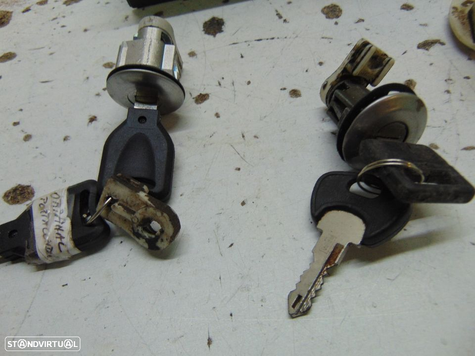 Peugeot 205 vários - 4