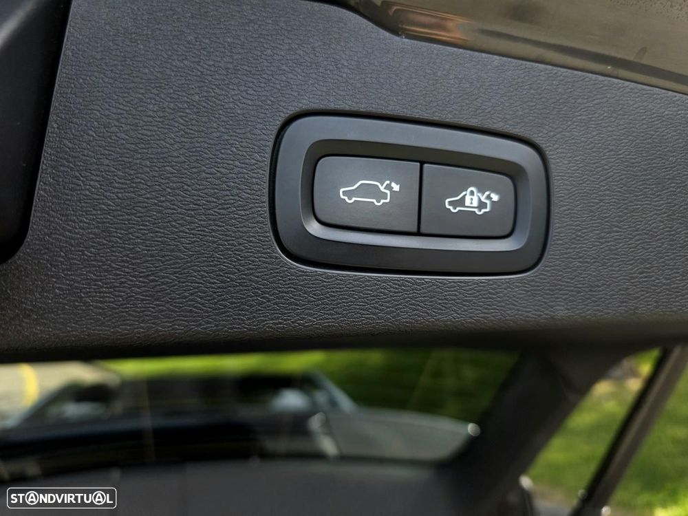 Volvo V60 Cross Country 2.0 B4 Geartronic - 12