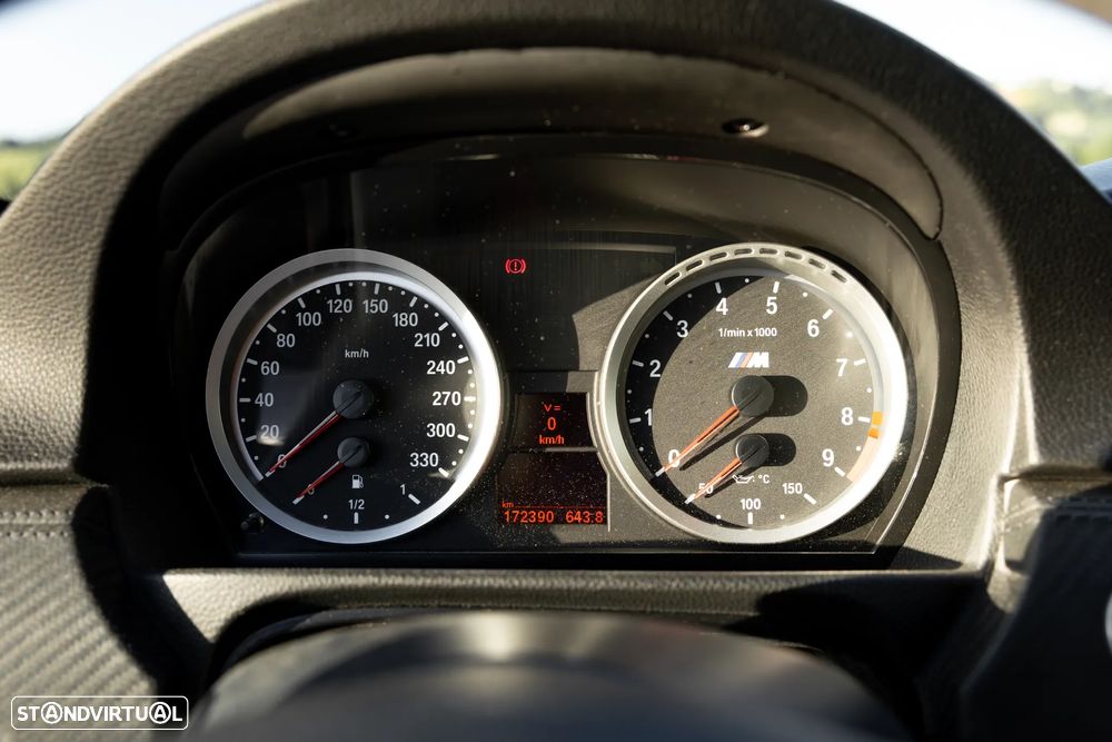 BMW M3 Auto - 34