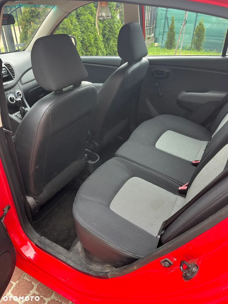 Hyundai i10 1.1 Base - 9