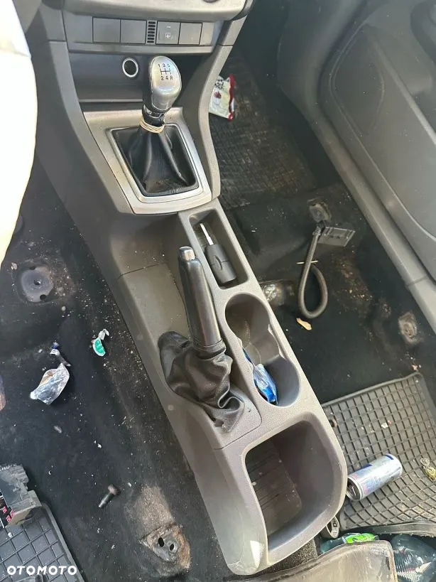 FORD FOCUS MK2 LIFT KOMBI 07-11 1.6 TDCI BŁOTNIK PRAWY R8 - 13