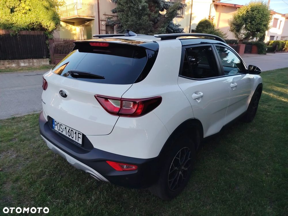 Kia Stonic 1.2 L - 6