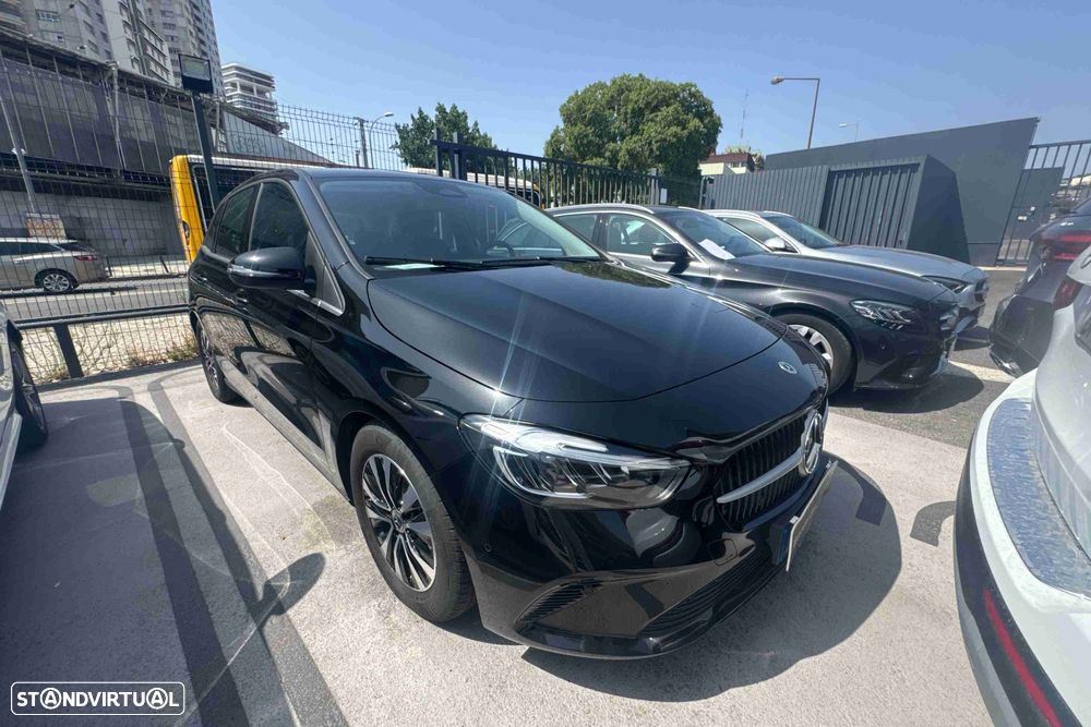 Mercedes-Benz B 180 d - 1