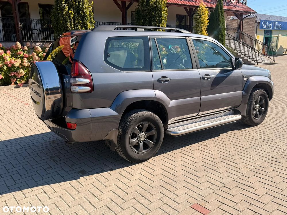 Toyota Land Cruiser - 8