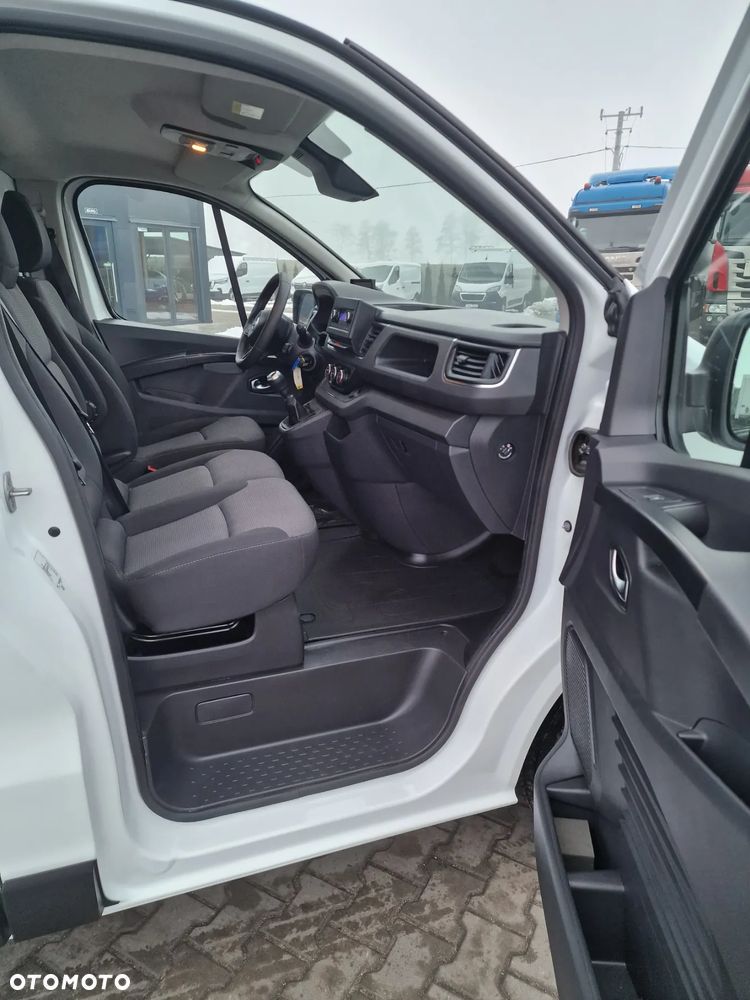 Nissan TRAFIC PRIMASTAR  NV300 - 12