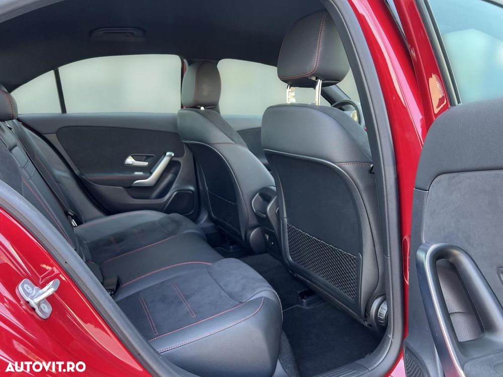 Mercedes-Benz A 220 4Matic MHEV 8G-DCT - 15