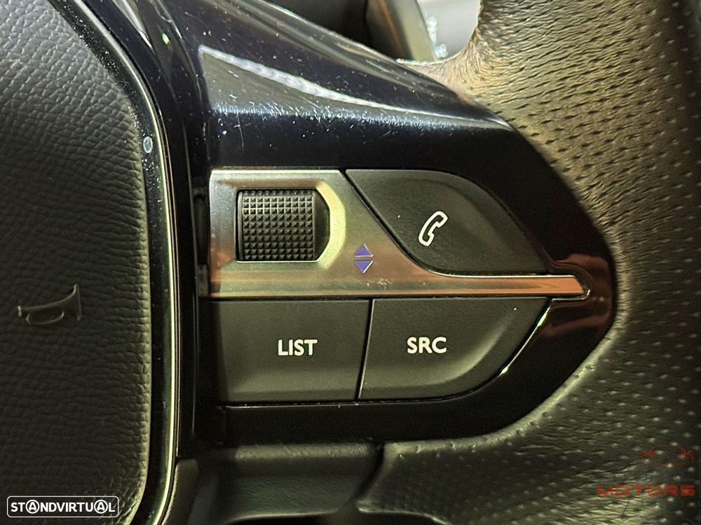 Peugeot 3008 1.2 Hybrid GT e-DCS6 - 24