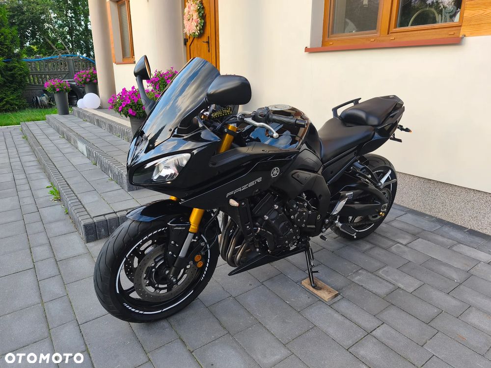 Yamaha FZ8 - 7