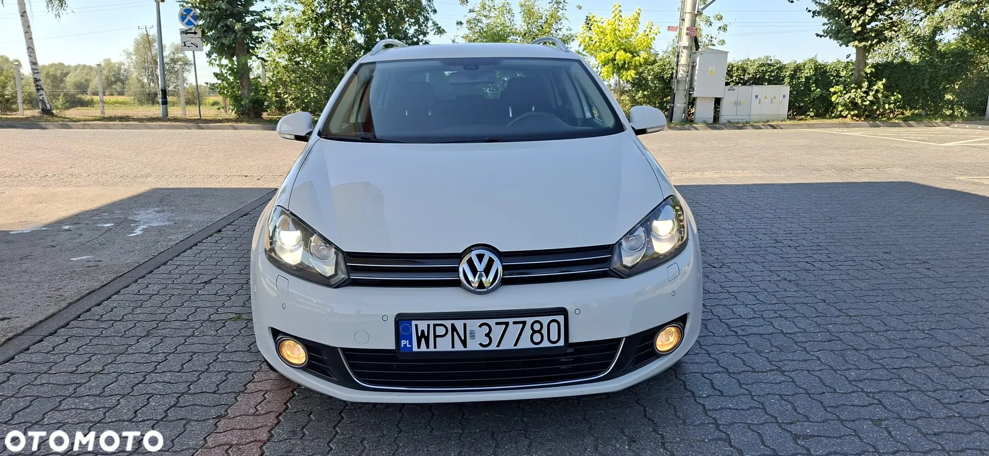 Volkswagen Golf Variant 1.4 TSI DSG Highline - 2