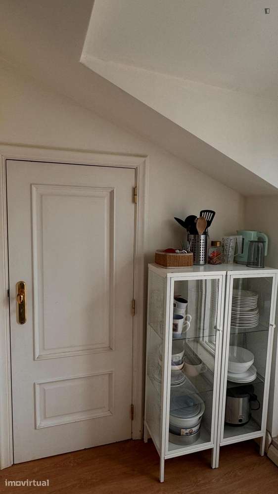 Apartamento com 2 quartos - localizado em Campo de Ourique Lisbon - Grande imagem: 4/19