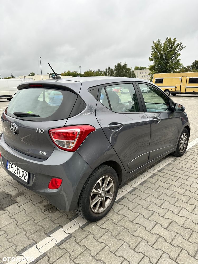 Hyundai i10 1.2 Premium - 12