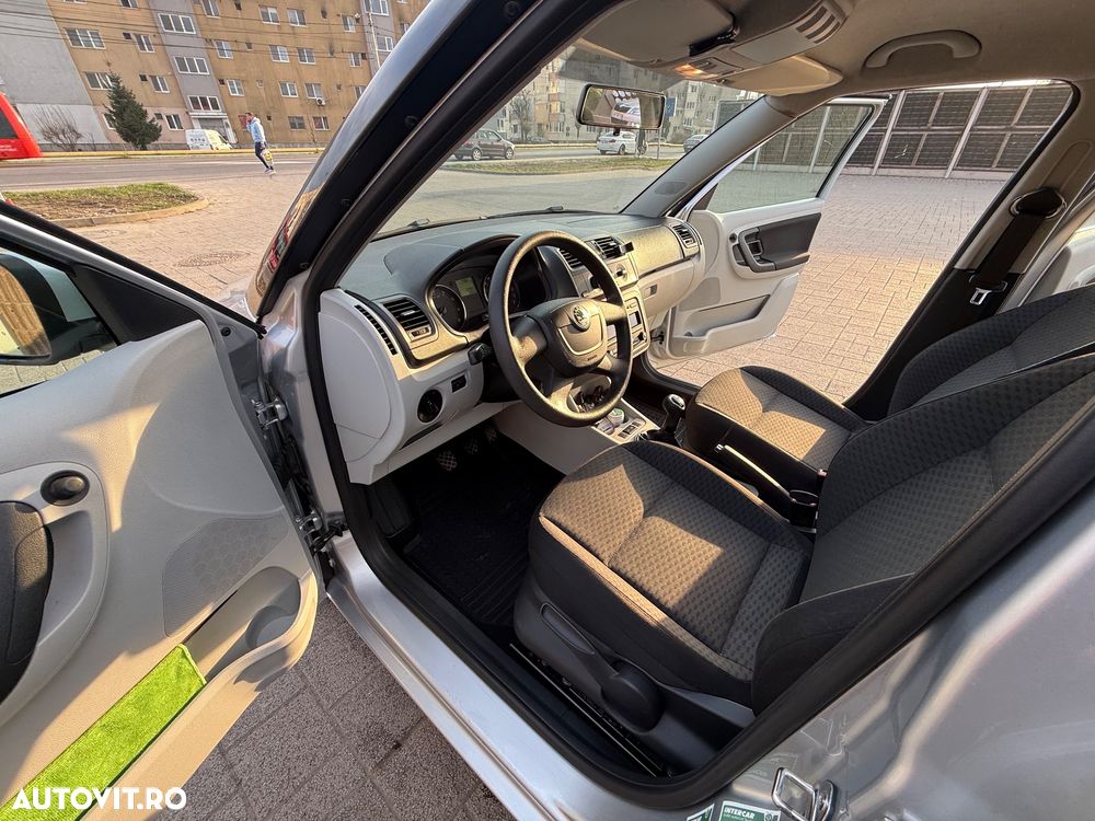 Skoda Fabia 1.2 HTP Ambiente - 10