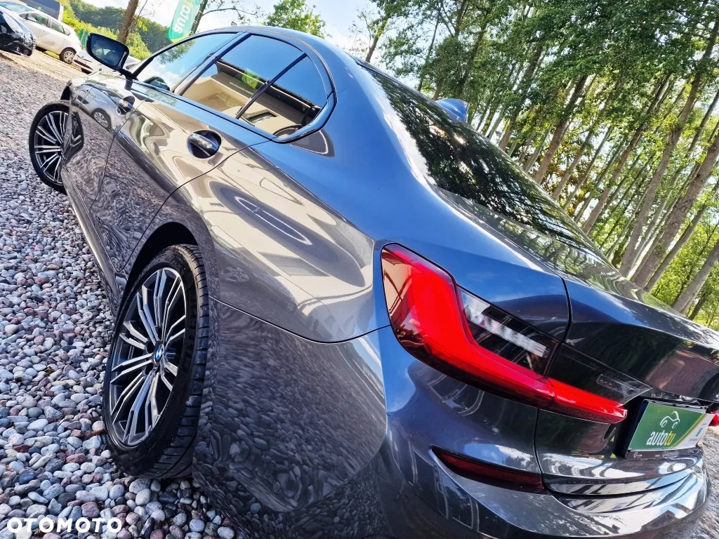 BMW Seria 3 - 24