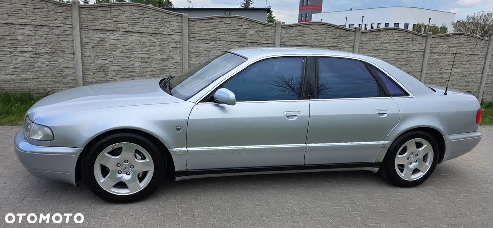 Audi A8 - 25