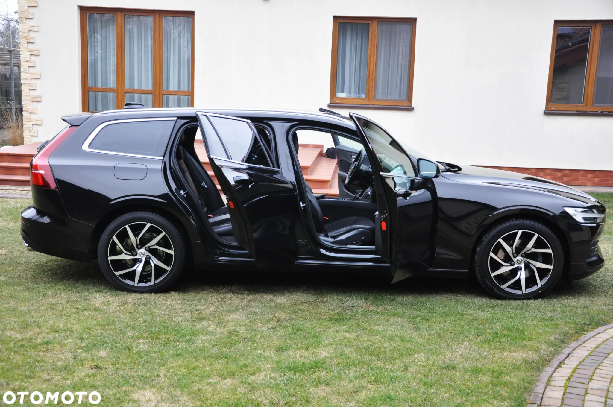 Volvo V60 T4 Geartronic Momentum Pro - 11