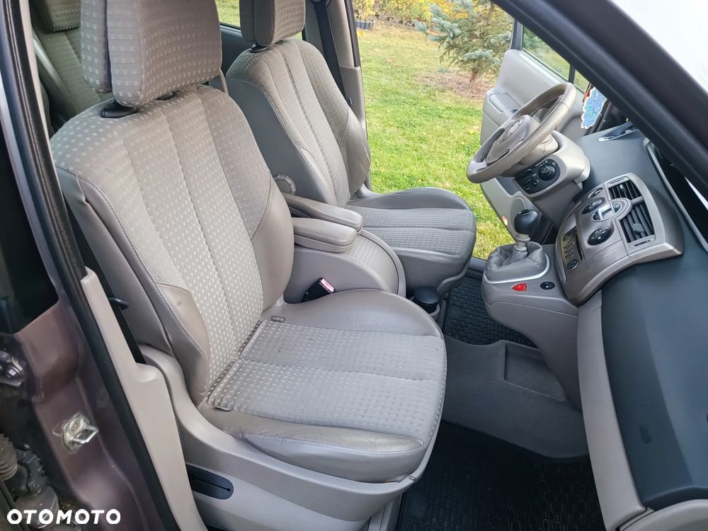 Renault Scenic - 8