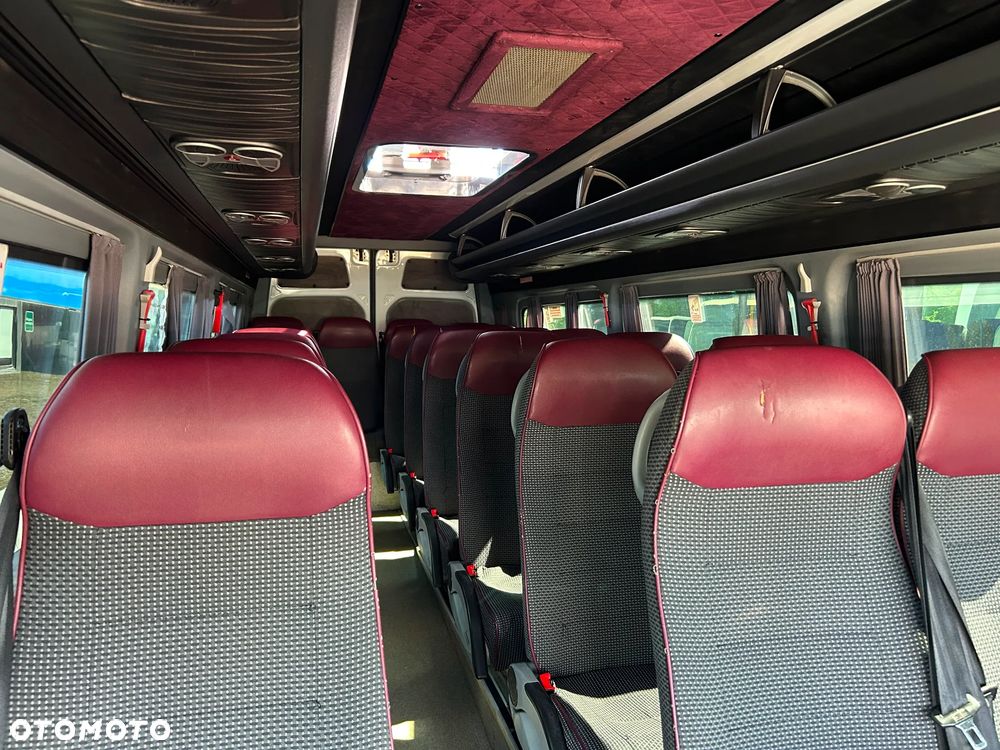 Mercedes-Benz Sprinter 519 - 19