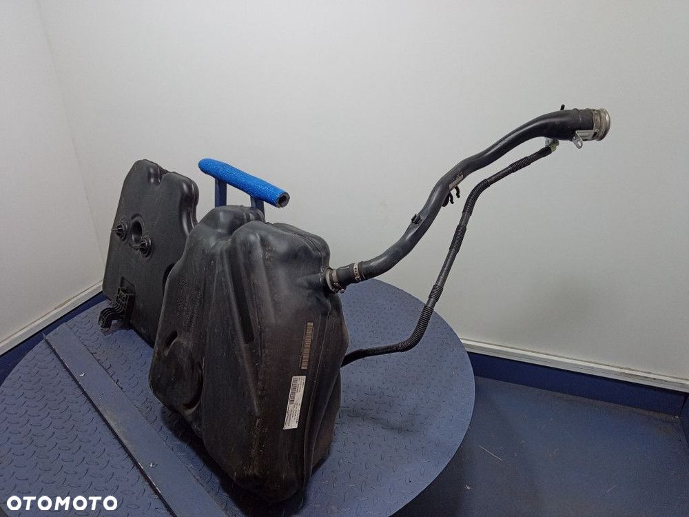 BMW 1 F40 B48A20T M135I XDRIVE BAK PALIWA 7465135 - 4