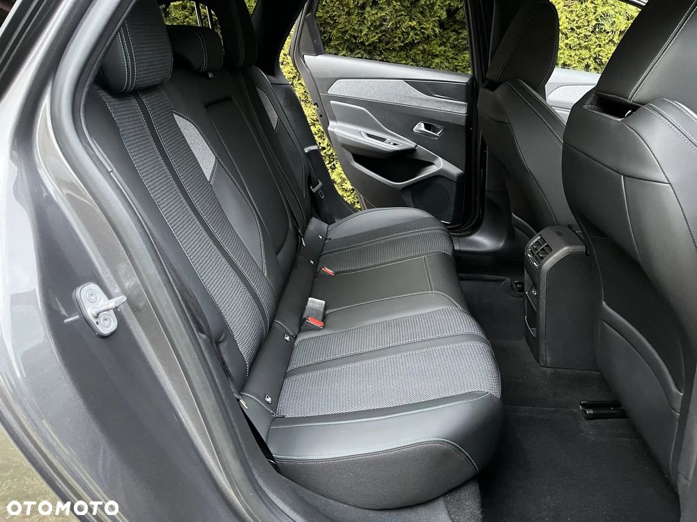 Peugeot 308 - 25