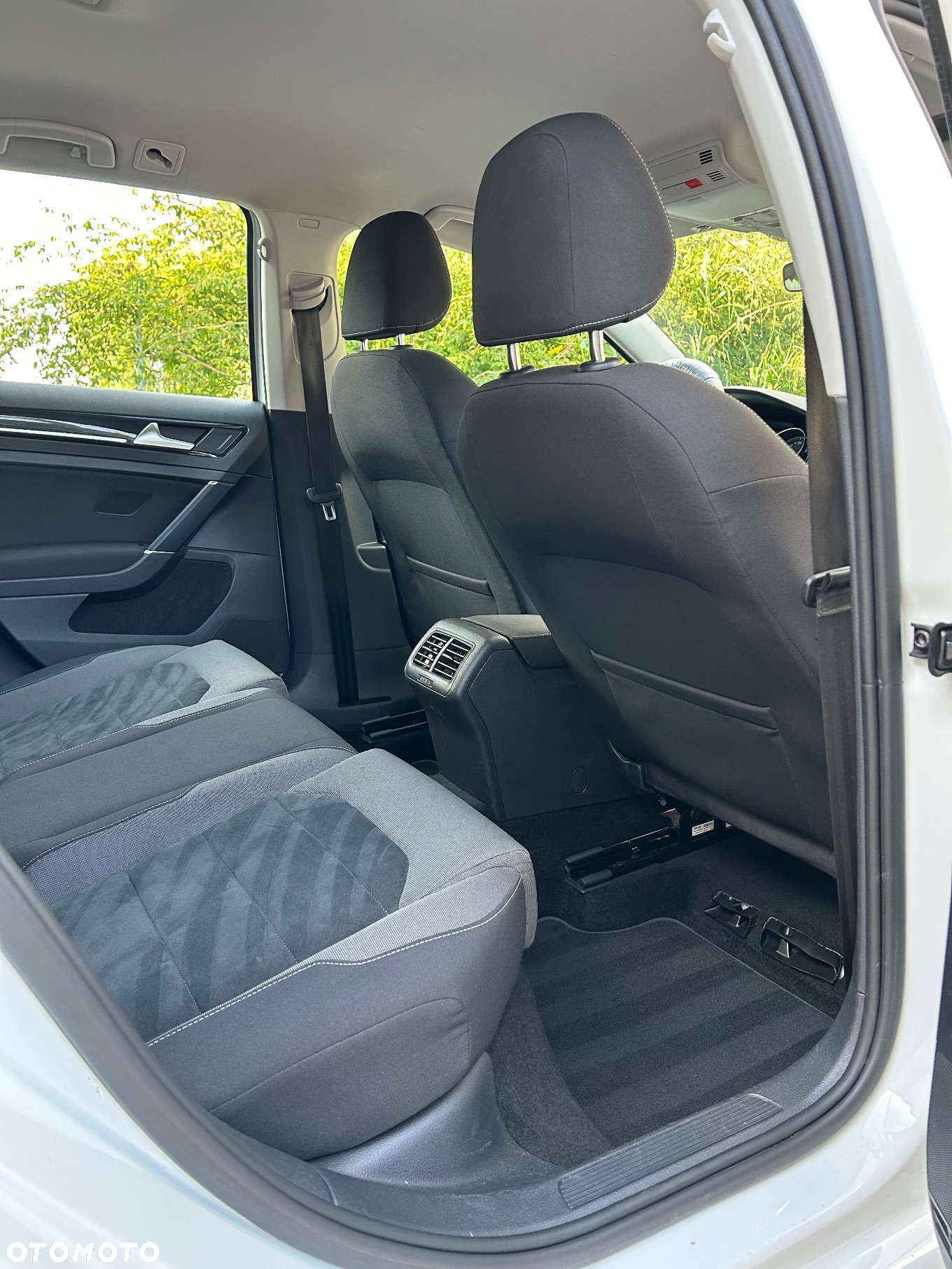 Volkswagen Golf VII 2.0 TDI BMT 4Mot Highline DSG - 14