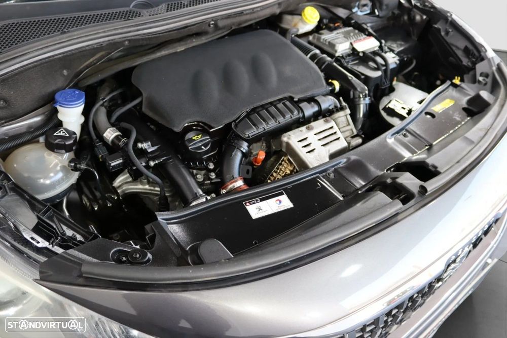 Peugeot 2008 1.2 VTi Allure - 18