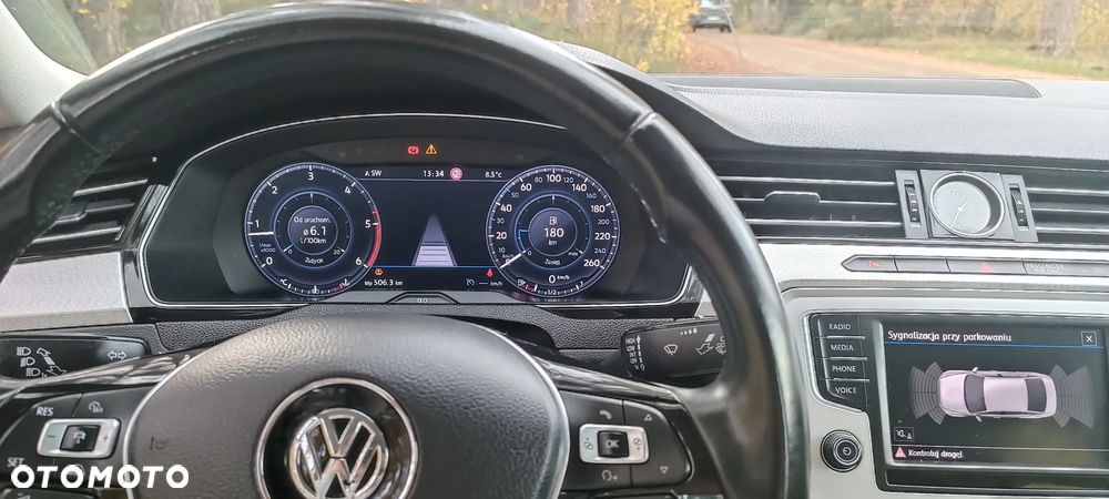 Volkswagen Passat - 7