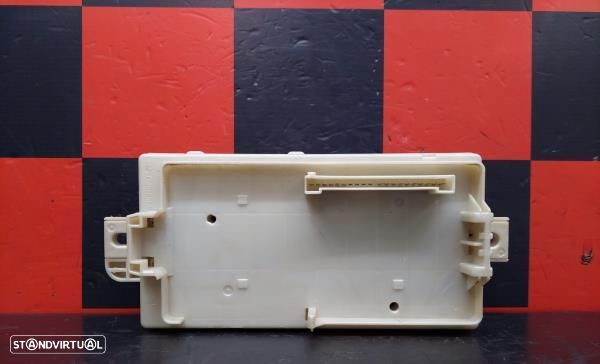 Caixa Dos Fusíveis Mitsubishi L 200 / Triton Camião De Plataforma/Chas - 2