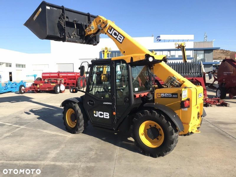 JCB 525-60 / ROK 2016/ /Ładowarki teleskopowa , 6 m - 7
