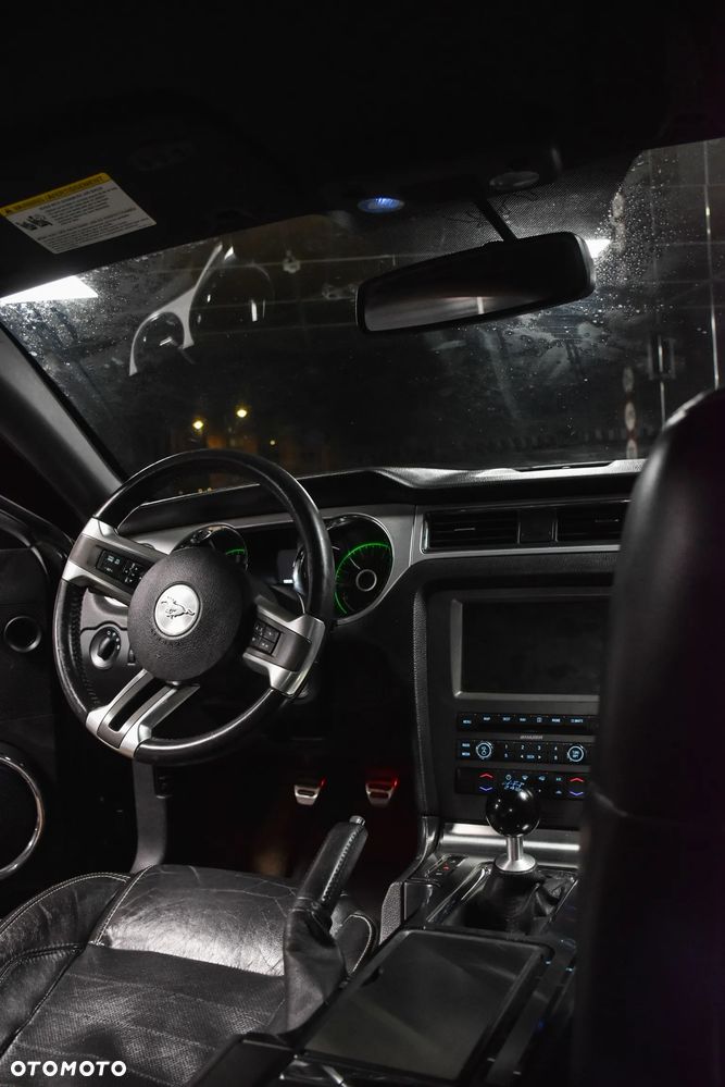 Ford Mustang 3.7 V6 Premium - 6