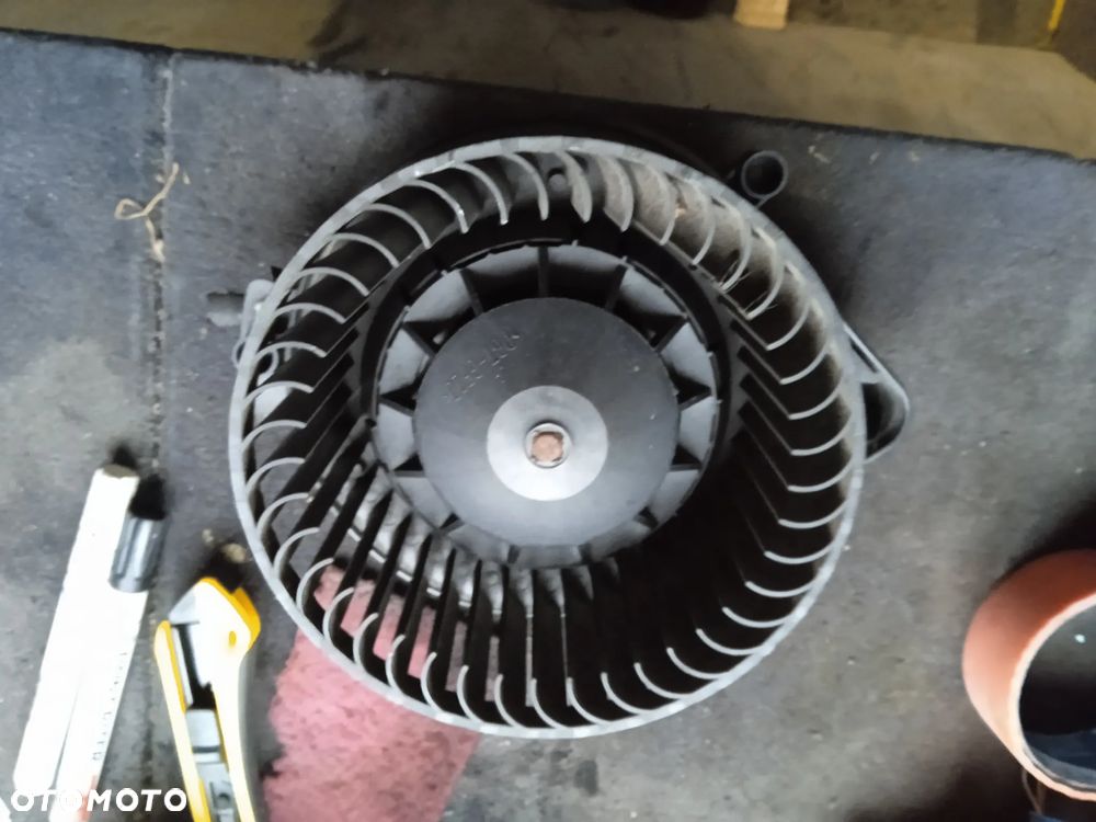 Wentylator Dmuchawa Audi A4 B6 B7 8E1820021E Europa - 2