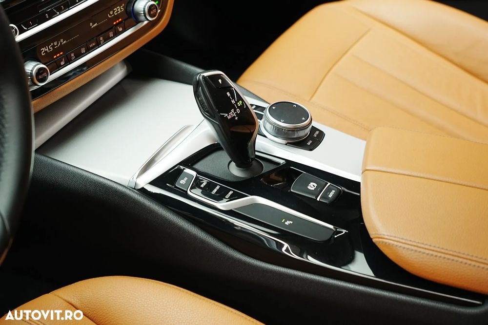 BMW Seria 5 520d xDrive Aut. - 7