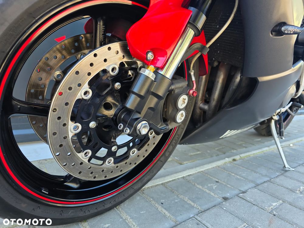 Yamaha R6 - 30