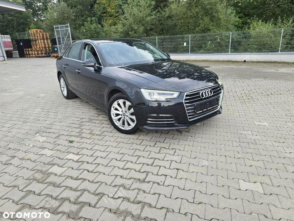 Audi A4 Limousine - 5