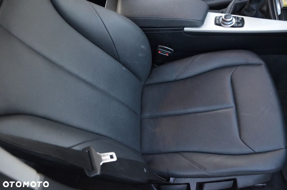 BMW Seria 3 316d Luxury Line - 23