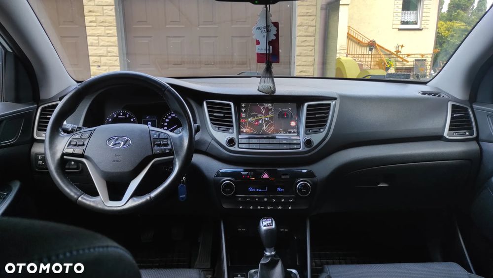 Hyundai Tucson 1.6 GDI BlueDrive Comfort 2WD - 12