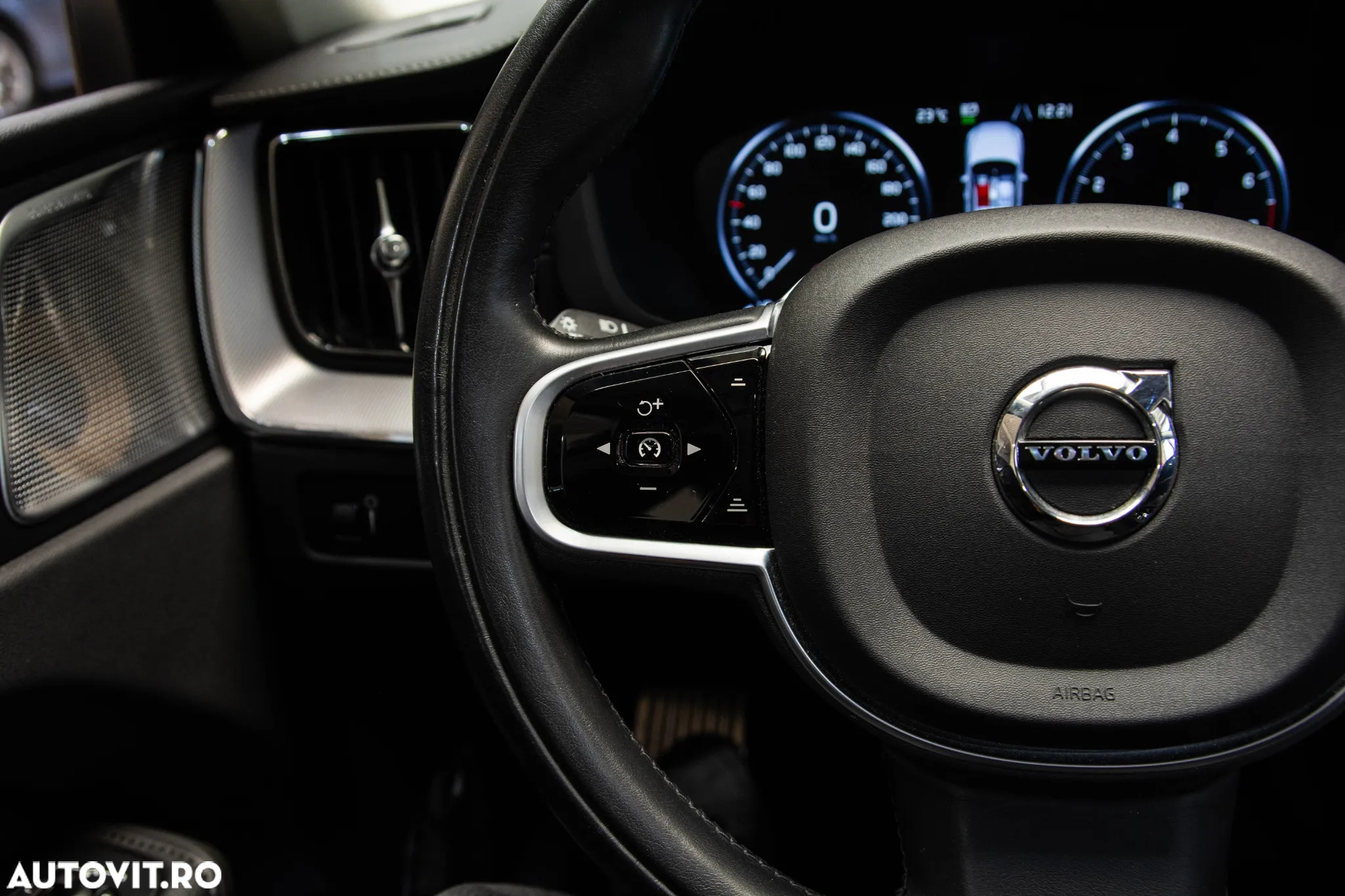 Volvo XC 60 T6 AWD Geartronic Inscription - 24