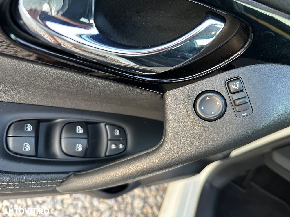 Nissan Qashqai 1.7 dCi Xtronic ALL-MODE 4x4i N-CONNECTA - 20