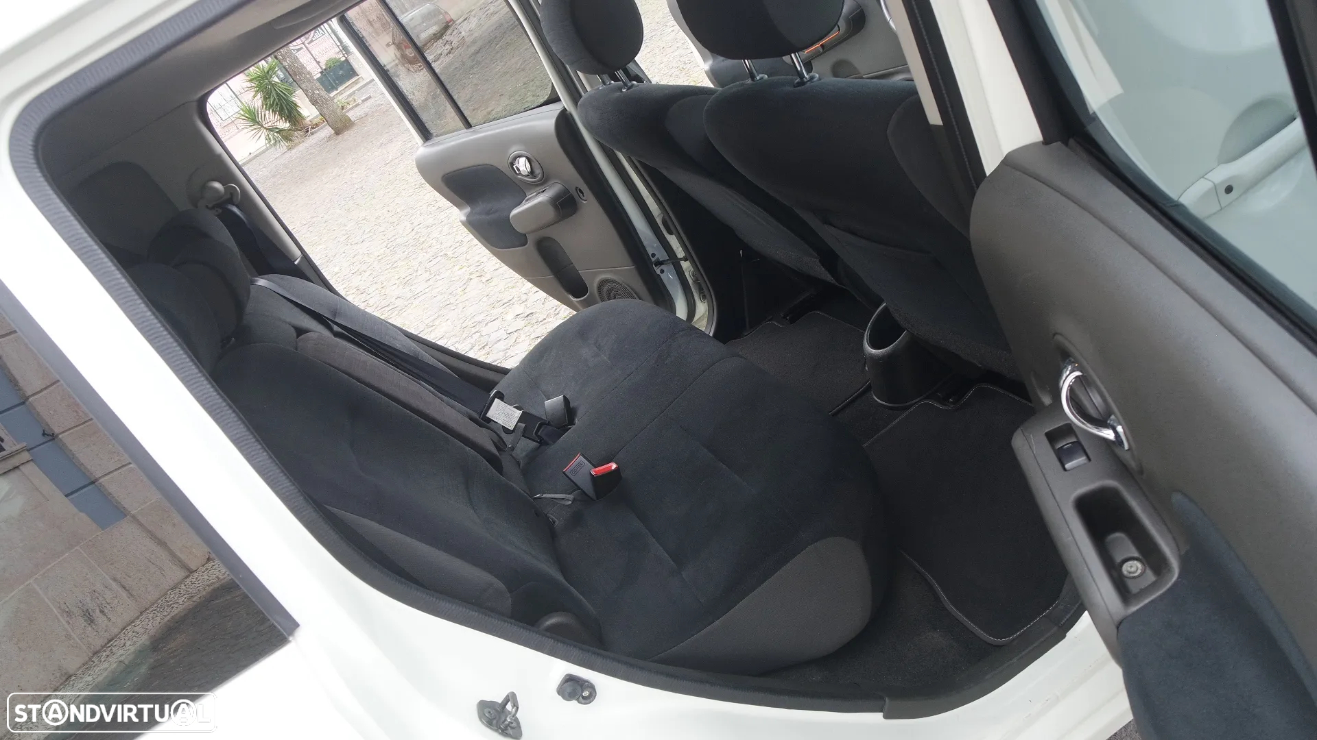 Nissan Cube 1.6 - 31