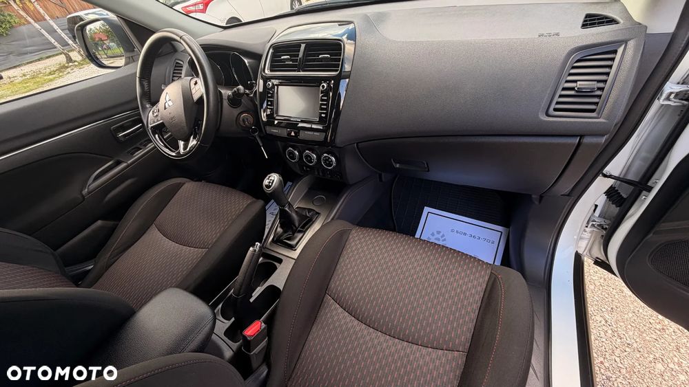 Mitsubishi ASX 1.6 Instyle - 12